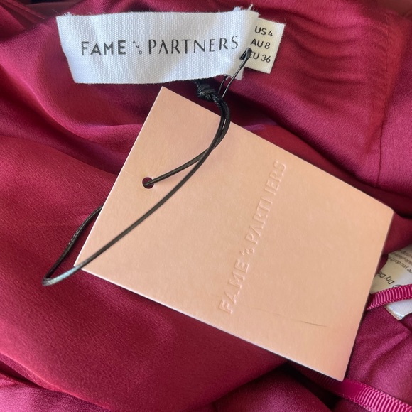 Fame and Partners Dress-back strap detail burgundy size 4 - Picture 8 of 8